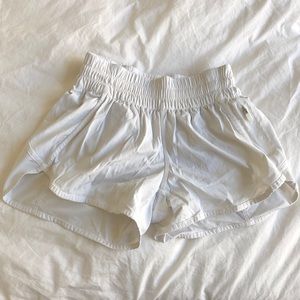 Tracker Short V 4”